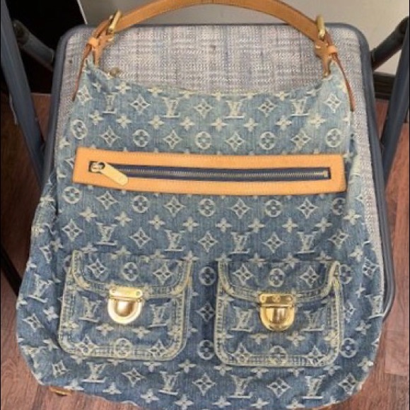 Authentic LV - Picture 4 of 8